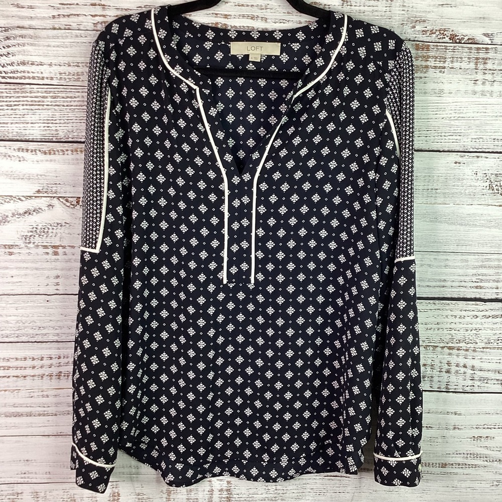 LOFT ANN TAYLOR SIZE M‎ TOP NAVY BLUE WHITE BLOUSE FALL GUC - Picture 5 of 15